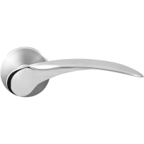 GPF3037.09/49-00R rechtswijzend RVS geborsteld/RVS gepolijst deurkruk Kai duo op ronde rozet