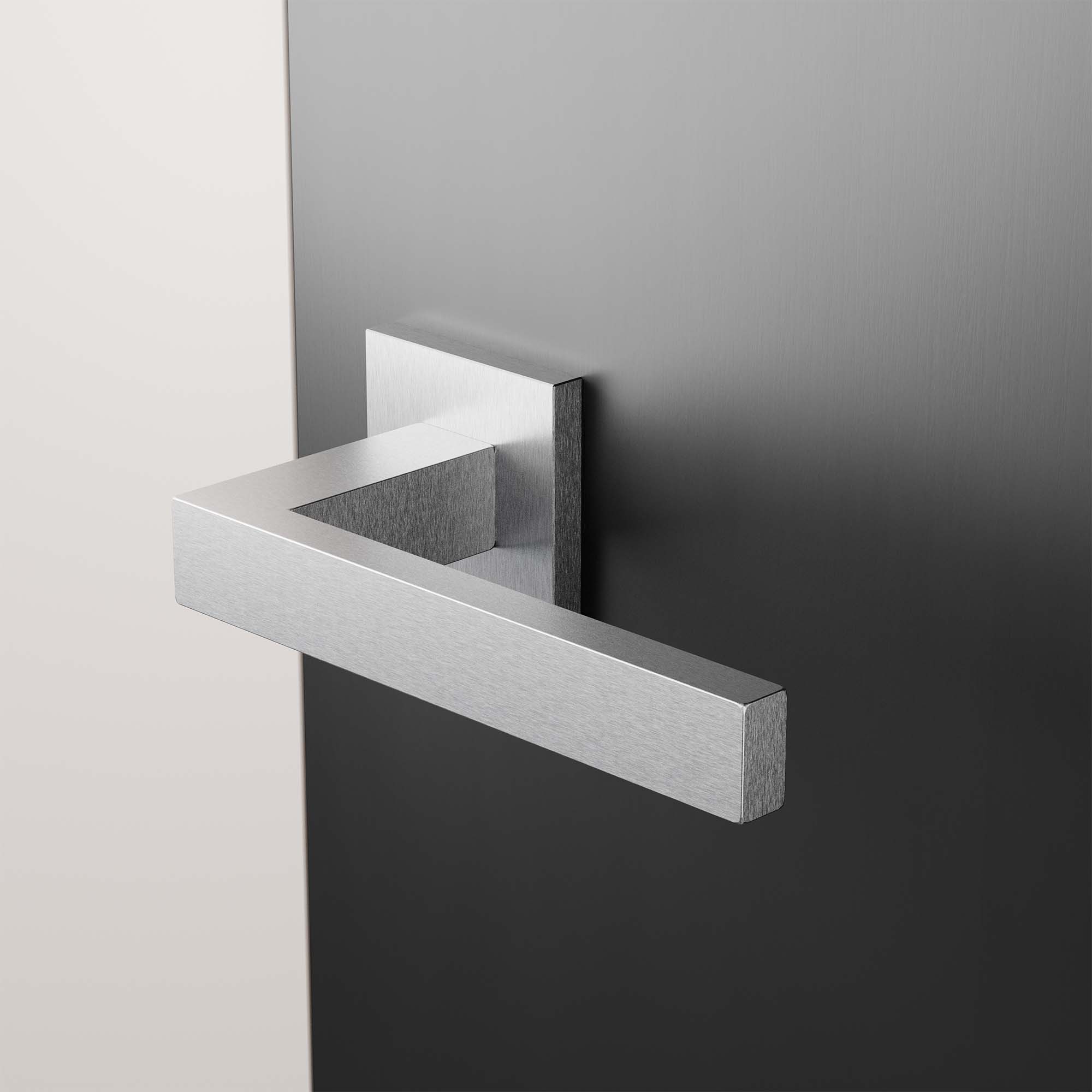 GPF1308090100 02 rozet sfeer deur donker schuin.jpg